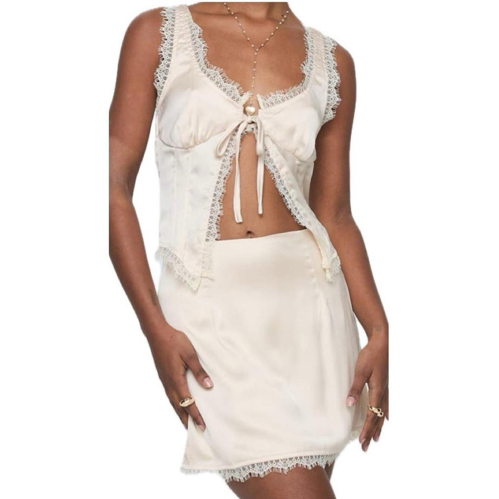 Princess Polly Cream Lace Chemise with Delicate Detailing